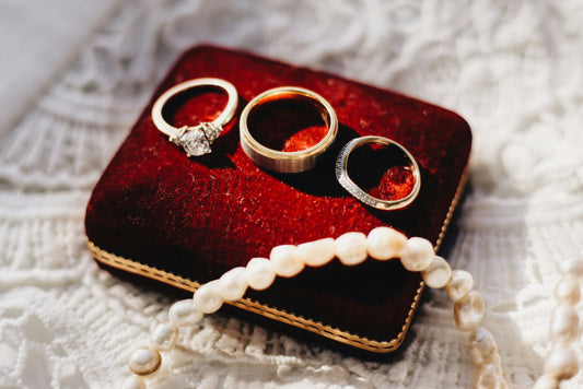 The Top 10 Must Have Bridal Accessories - Lizabetha Parker