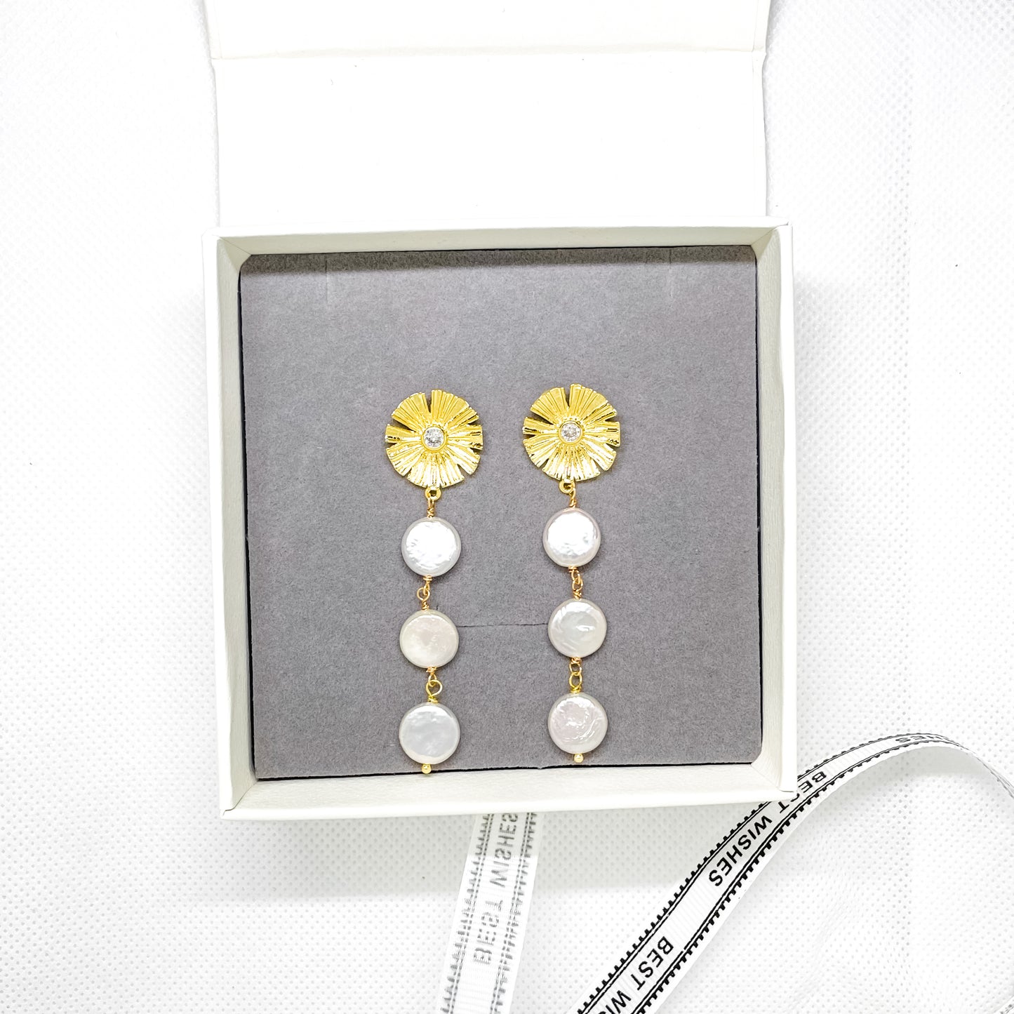 Pièce d'or baroque avec perle longue en forme de goutte