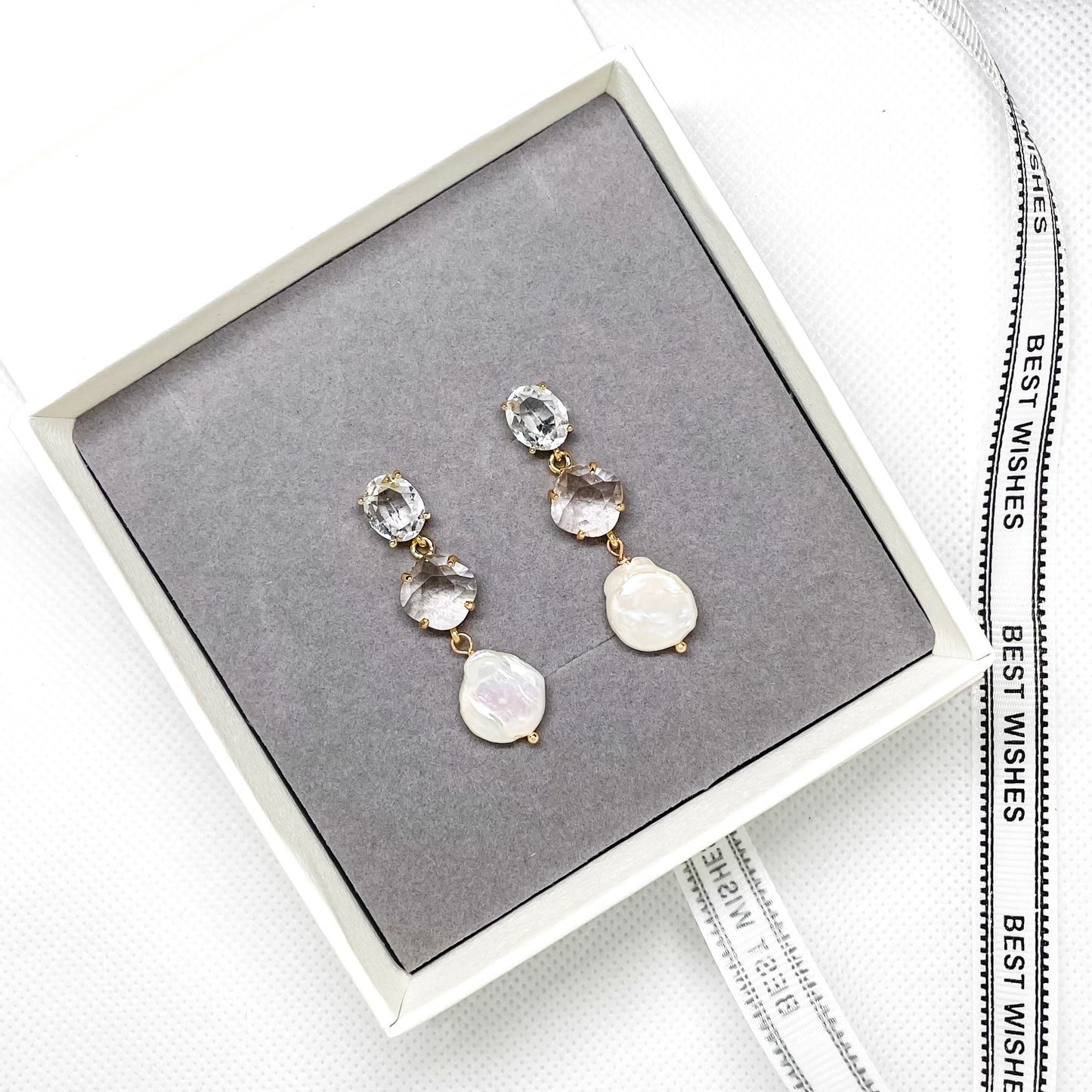 Boucle d'oreille de mariée en cristal et perles Shelia