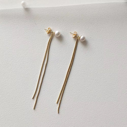 Irena Pearl Dangle Earring - Lizabetha Parker