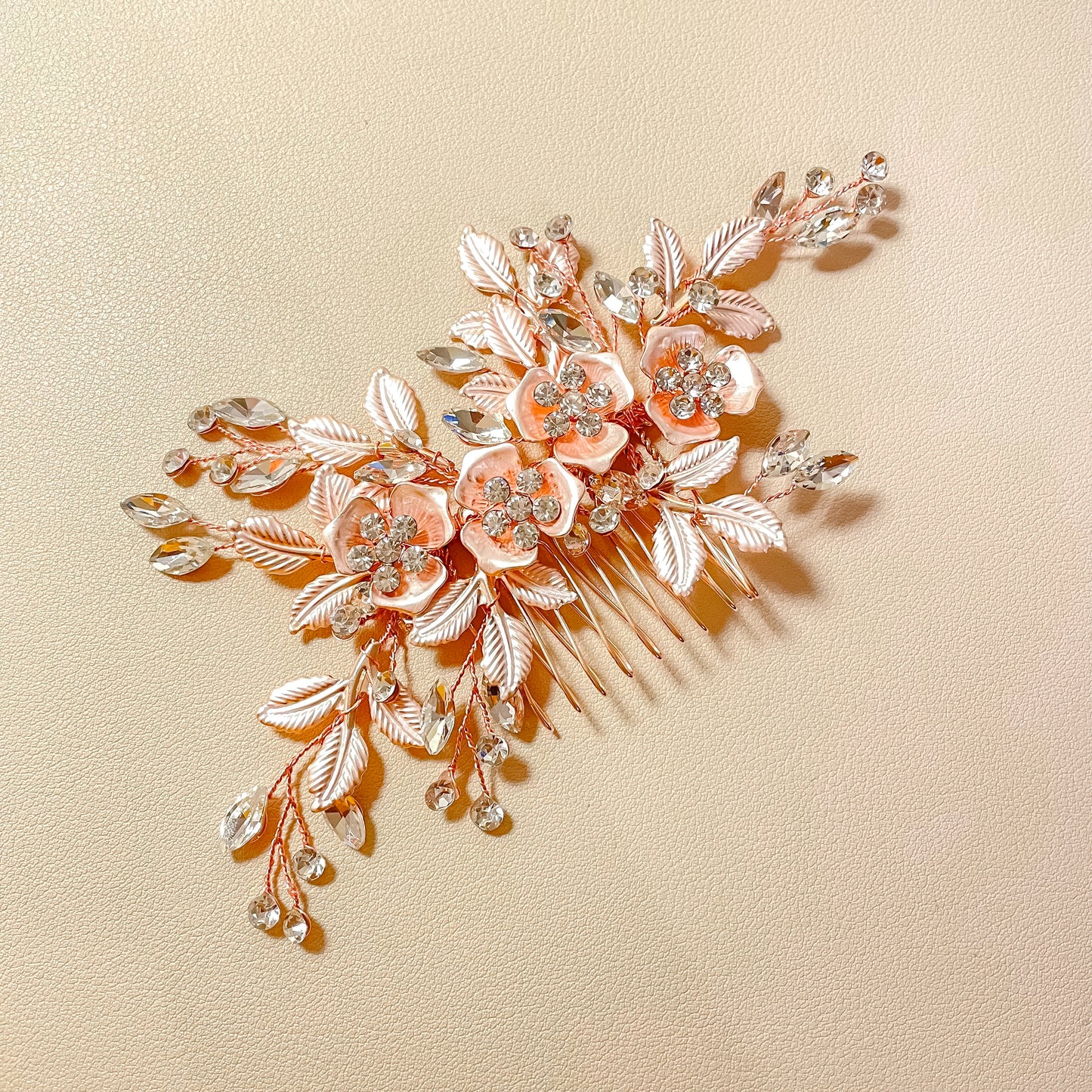 Peigne à cheveux Chloe en feuille d'or rose