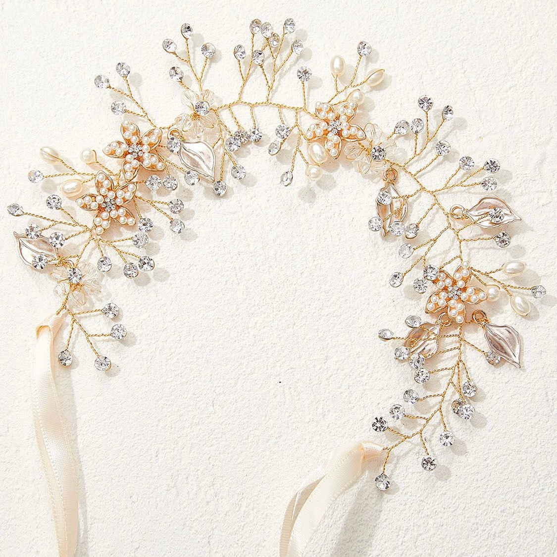 Vigne de cheveux en perles de fleurs Chloé