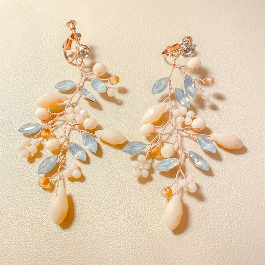 Boucles d'oreilles bohèmes en forme de vigne et de pêche Daniela Opal