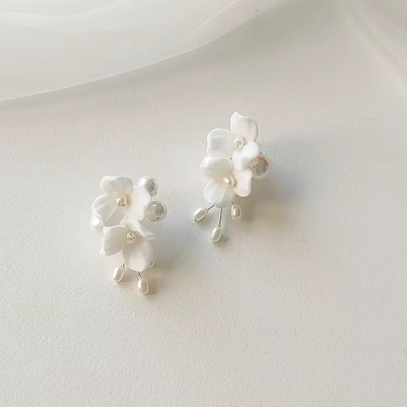 ALEXA EARRING