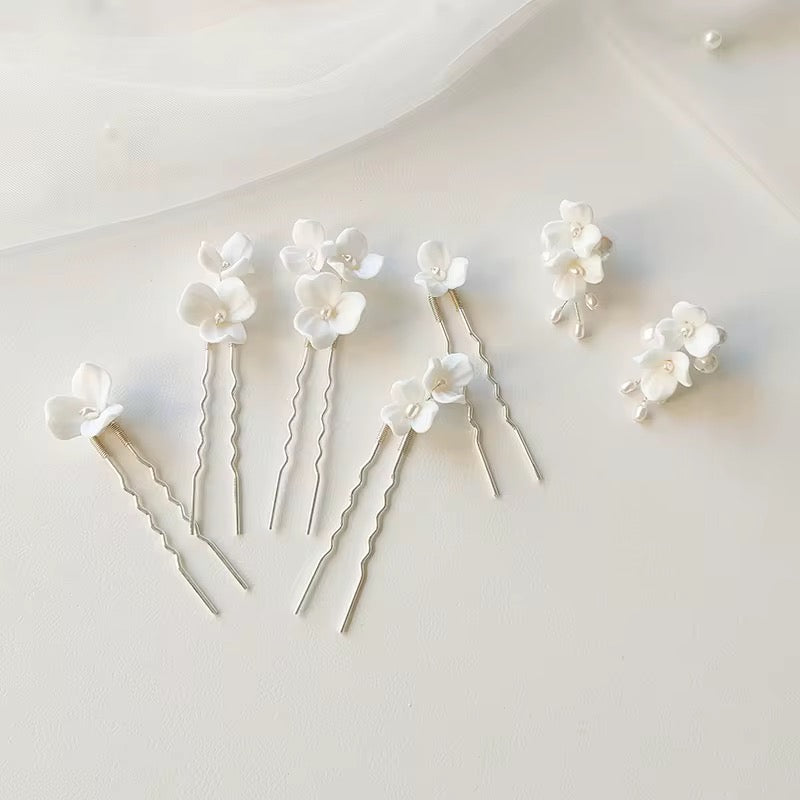 ALEXA EARRING