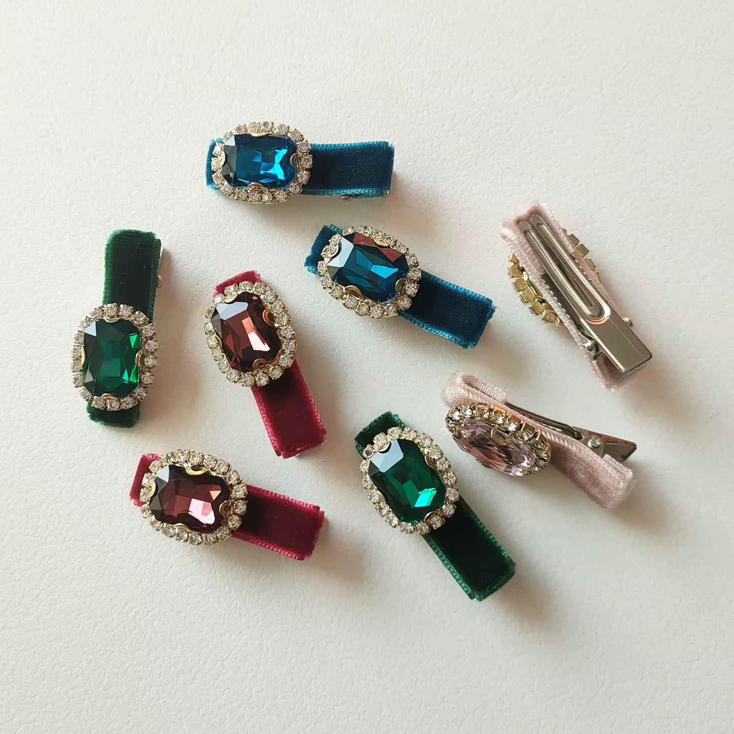 HAIR CLIP