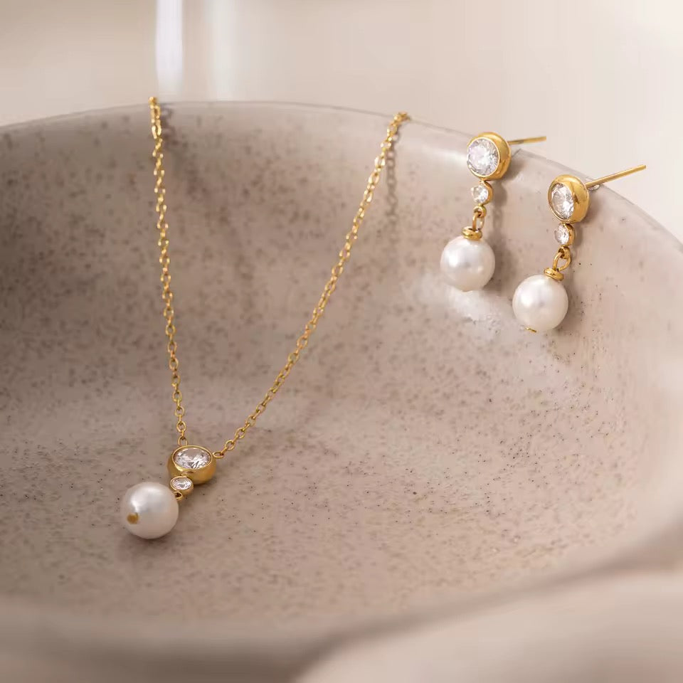 ISADORA PEARL DROP JEWELLERY SET
