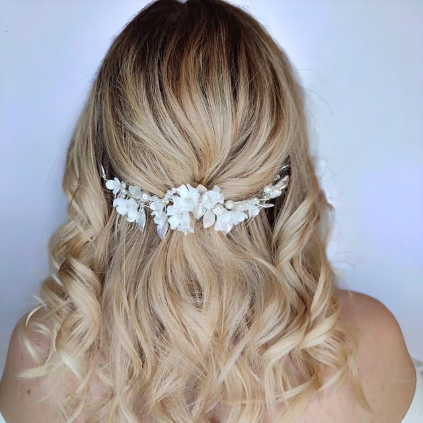 Evelyn White Flower and Crystal Hair Comb - Lizabetha Parker