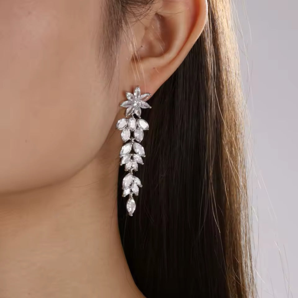 Shelly Drop Bridal Earrings - Lizabetha Parker