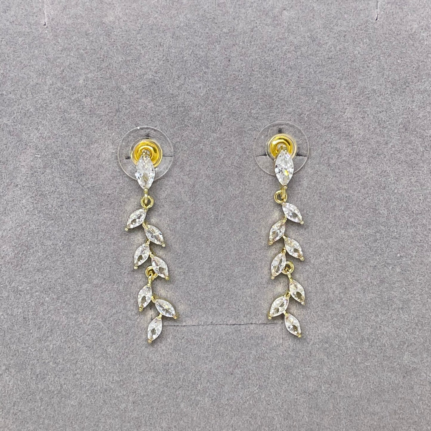 Boucles d'oreilles pendantes Aria en argent et oxyde de zirconium