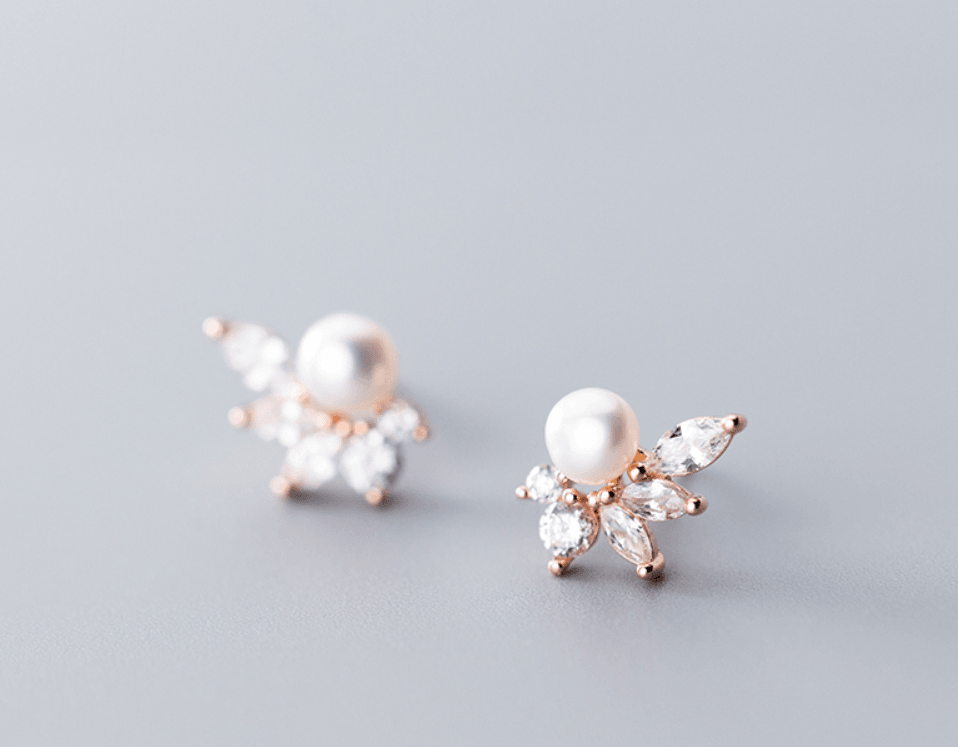 Lesley Pearl Leaf Stud Earrings - Lizabetha Parker