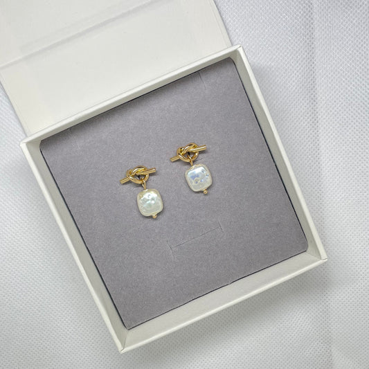 Leilani Pearl Earring