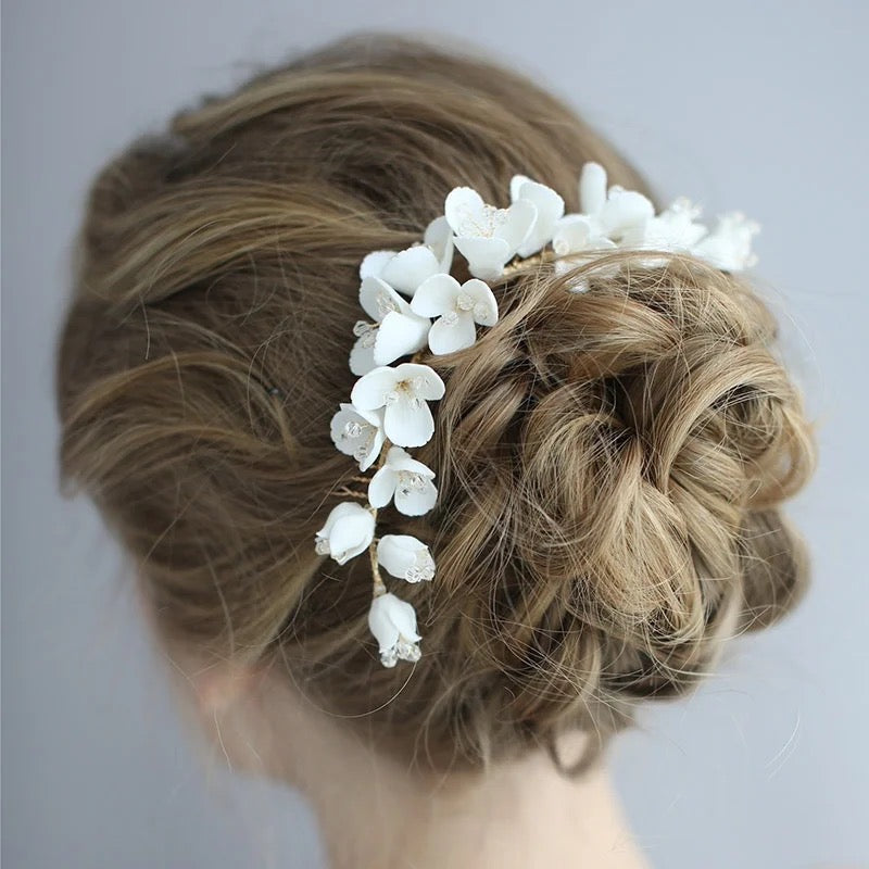 Aubree White Flower Hair Comb