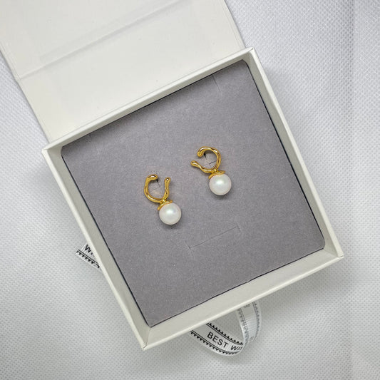 Riley Pearl Earring
