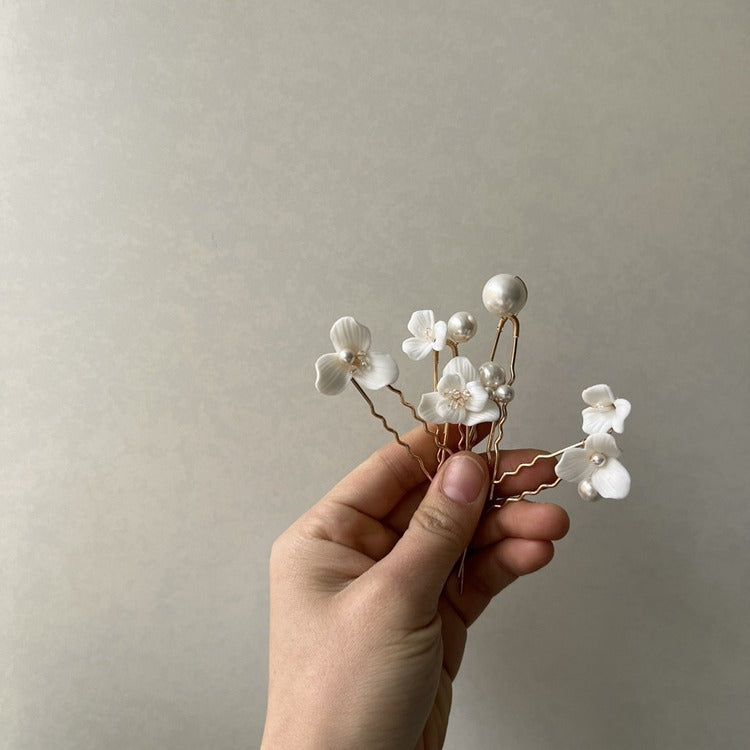 Lucy Flower Pearl Bridal Hairpin - Lizabetha Parker