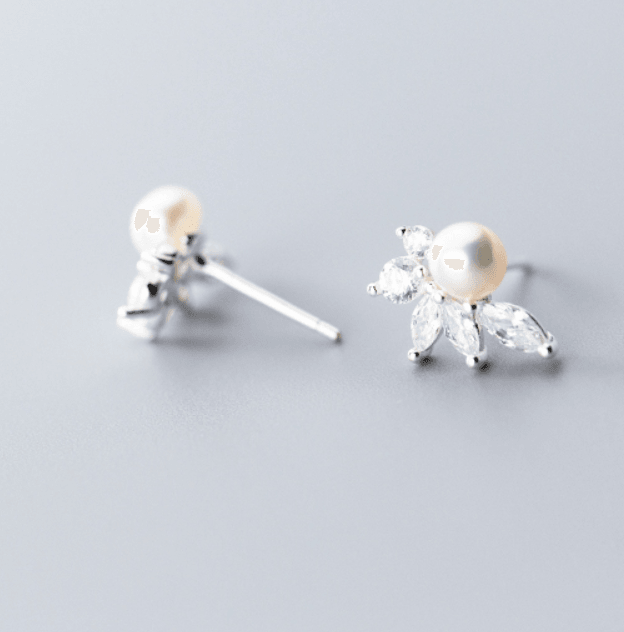 Lesley Pearl Leaf Stud Earrings - Lizabetha Parker