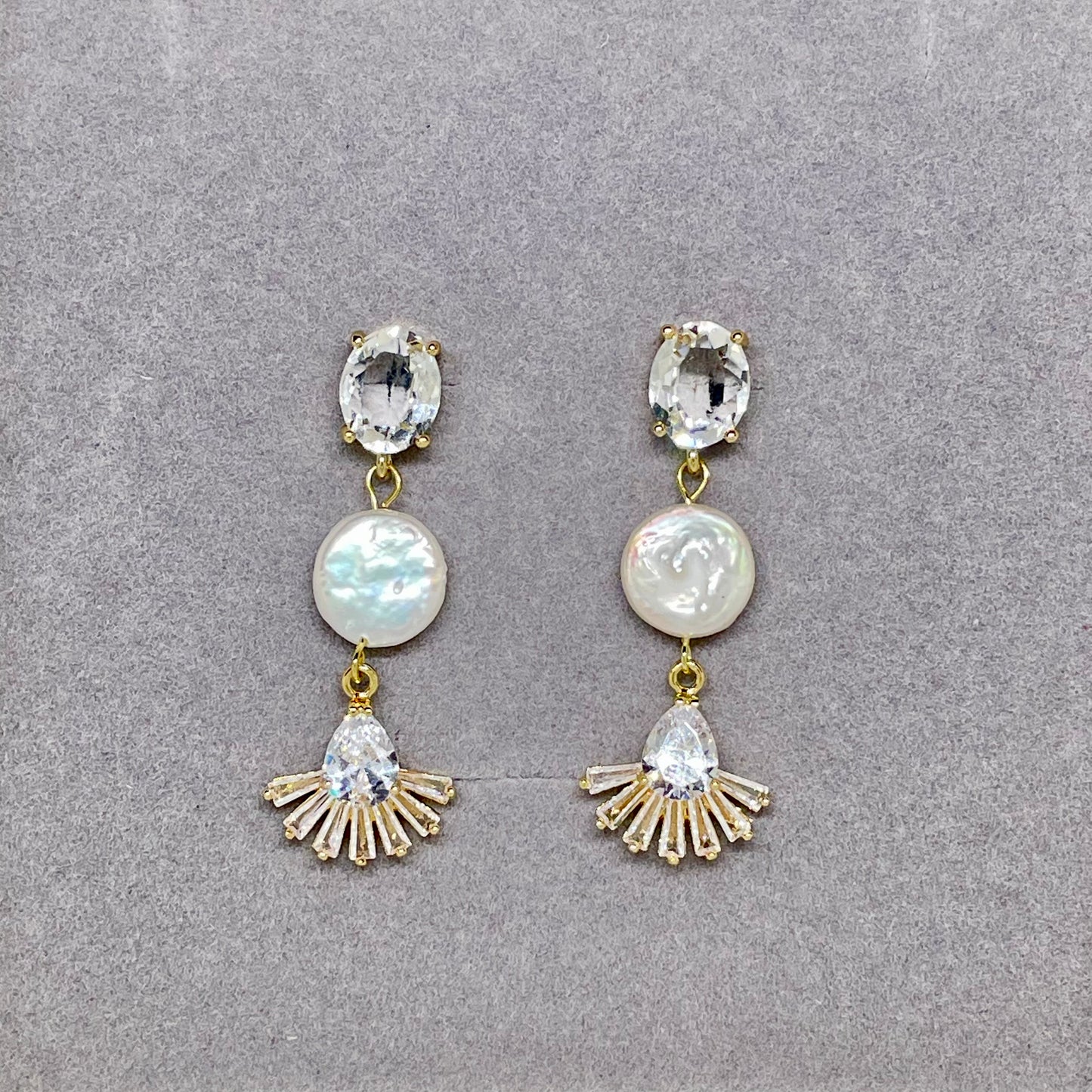 Ella Gold Pearl Earring - Lizabetha Parker