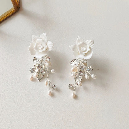 Mia White Flower and Leaf Earring - Lizabetha Parker