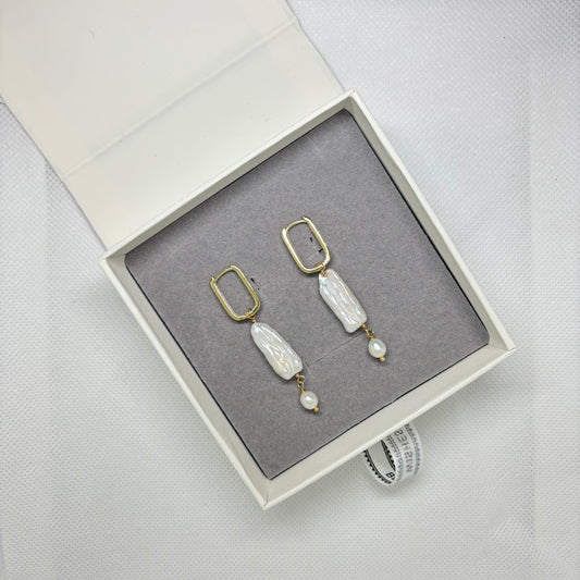 Cindy Pearl Huggie Earrings - Lizabetha Parker