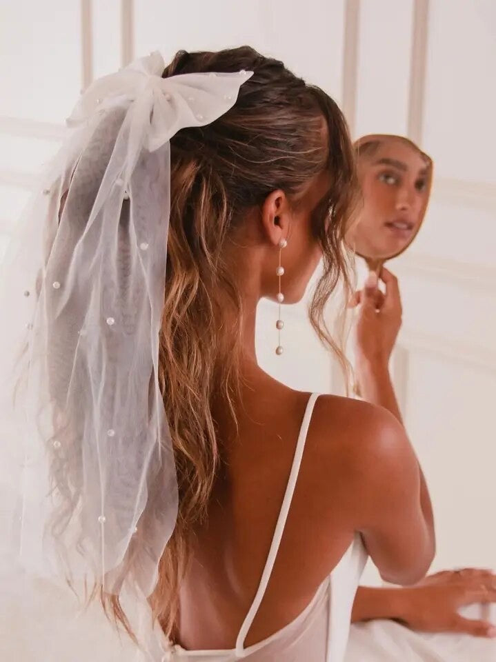 Alora Veil