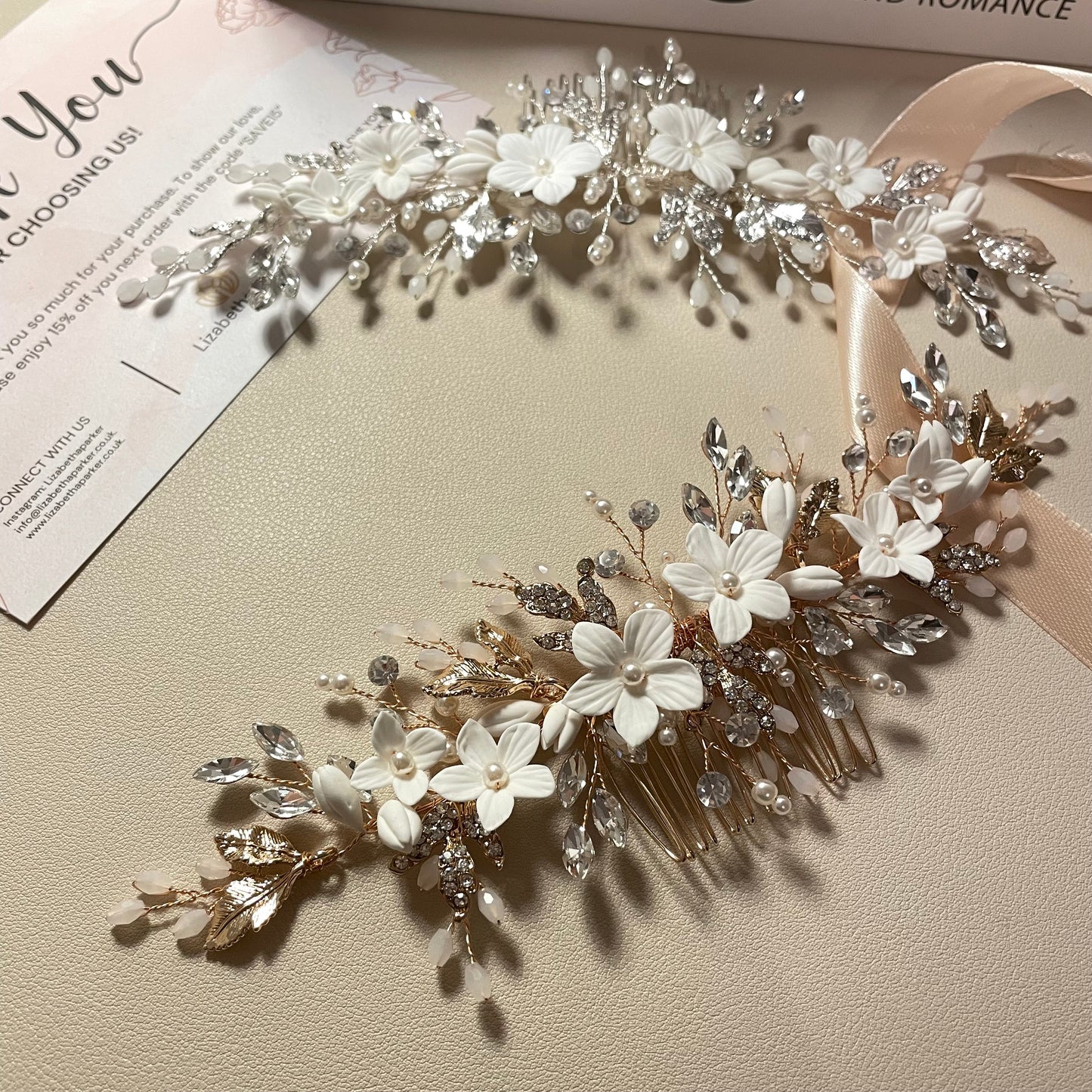 Bonnie White Flower Hair Comb