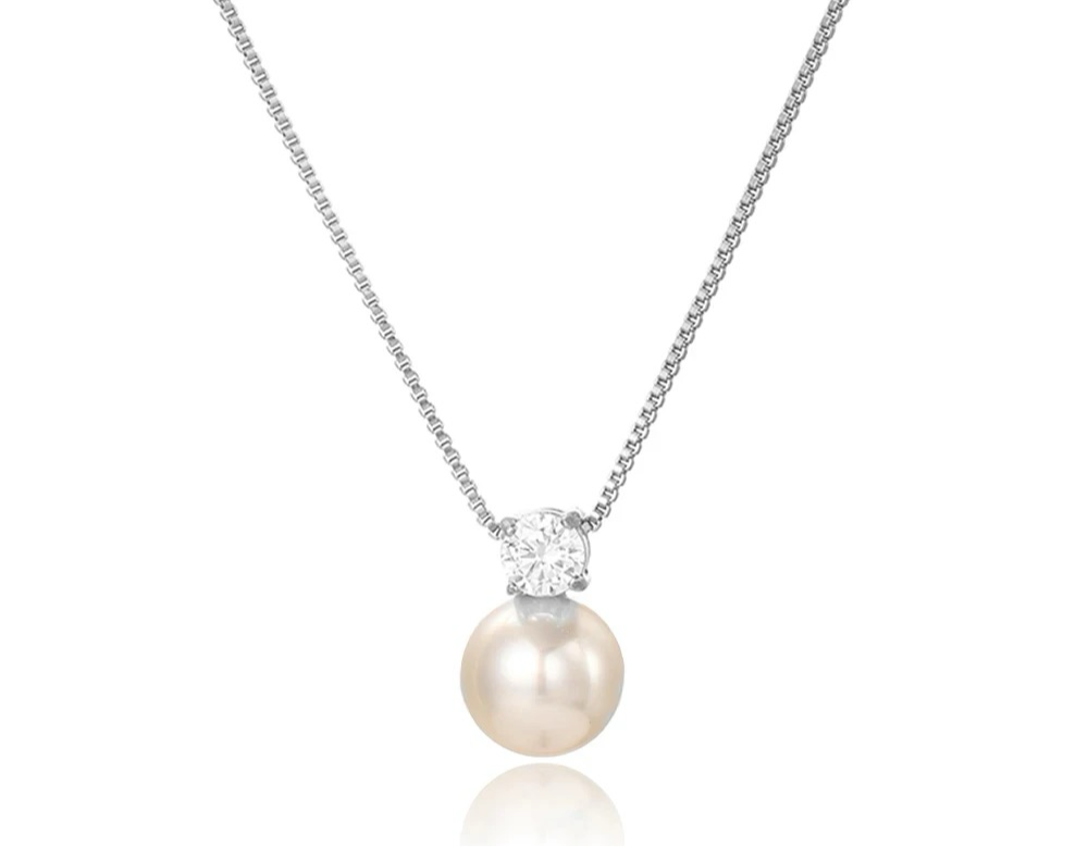 Vicky Pearl Necklace