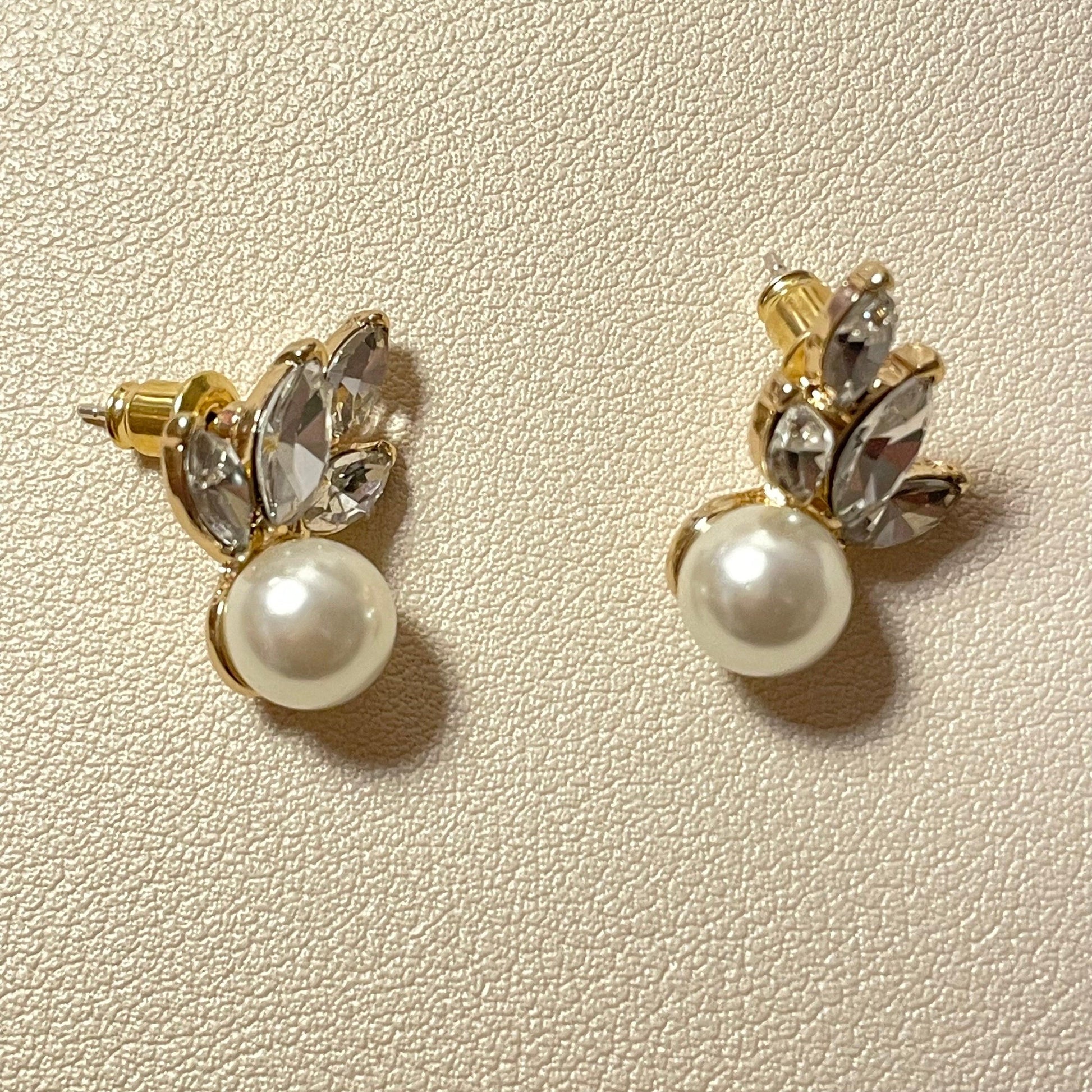 Sara Leaf Pearl Stud Earrings - Lizabetha Parker