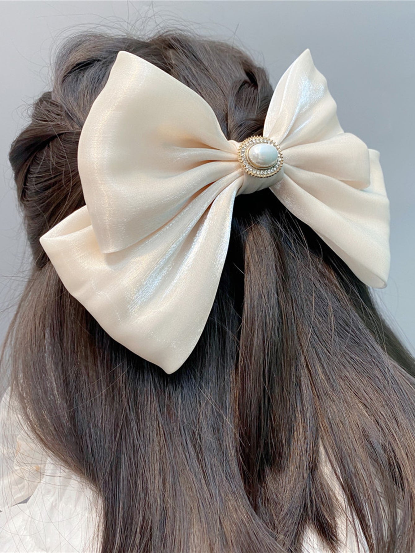 Beige Hair Bow - Lizabetha Parker
