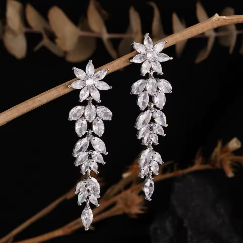 Shelly Drop Bridal Earrings - Lizabetha Parker