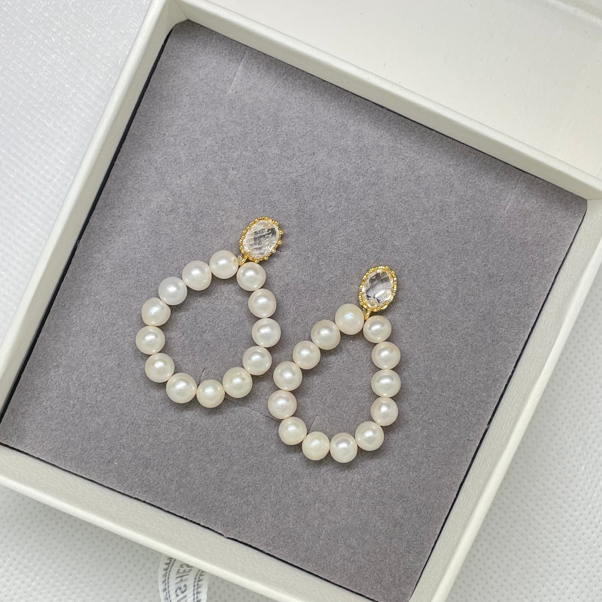 Lola Pearl Hoop Earring - Lizabetha Parker