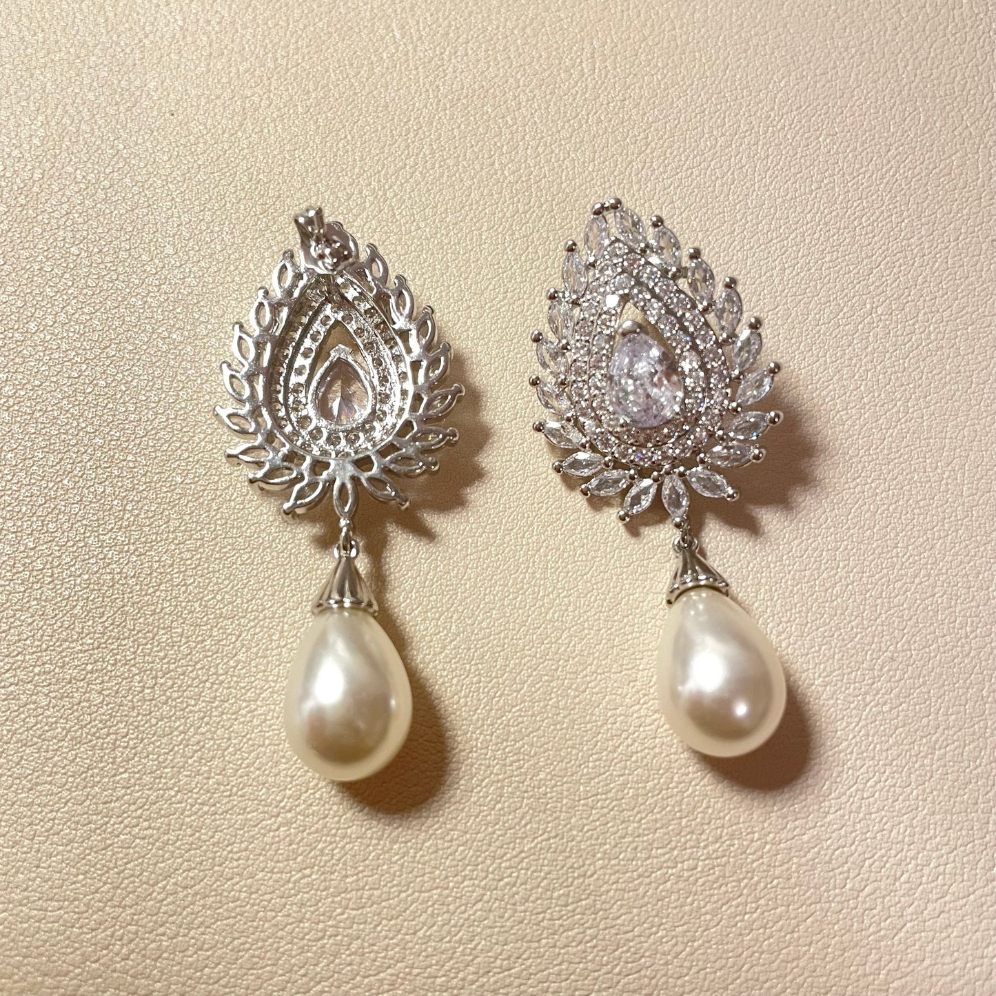 Eleanor Vintage Bridal Drop Earring