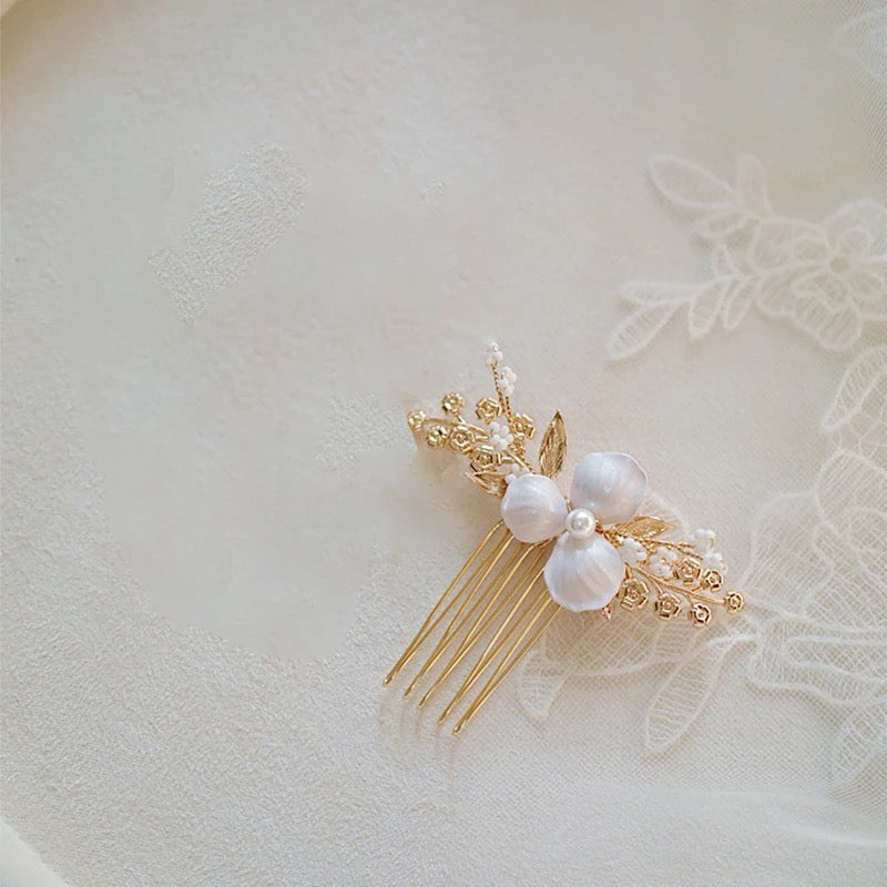 Betha Bridal Hair Comb - Lizabetha Parker