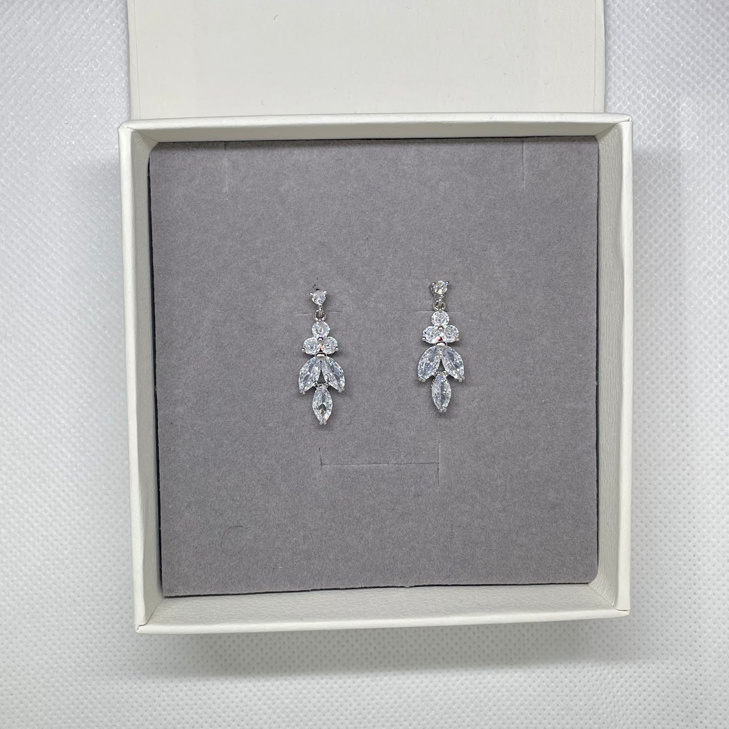 Boucles d'oreilles Daisy Silver Leaf CZ