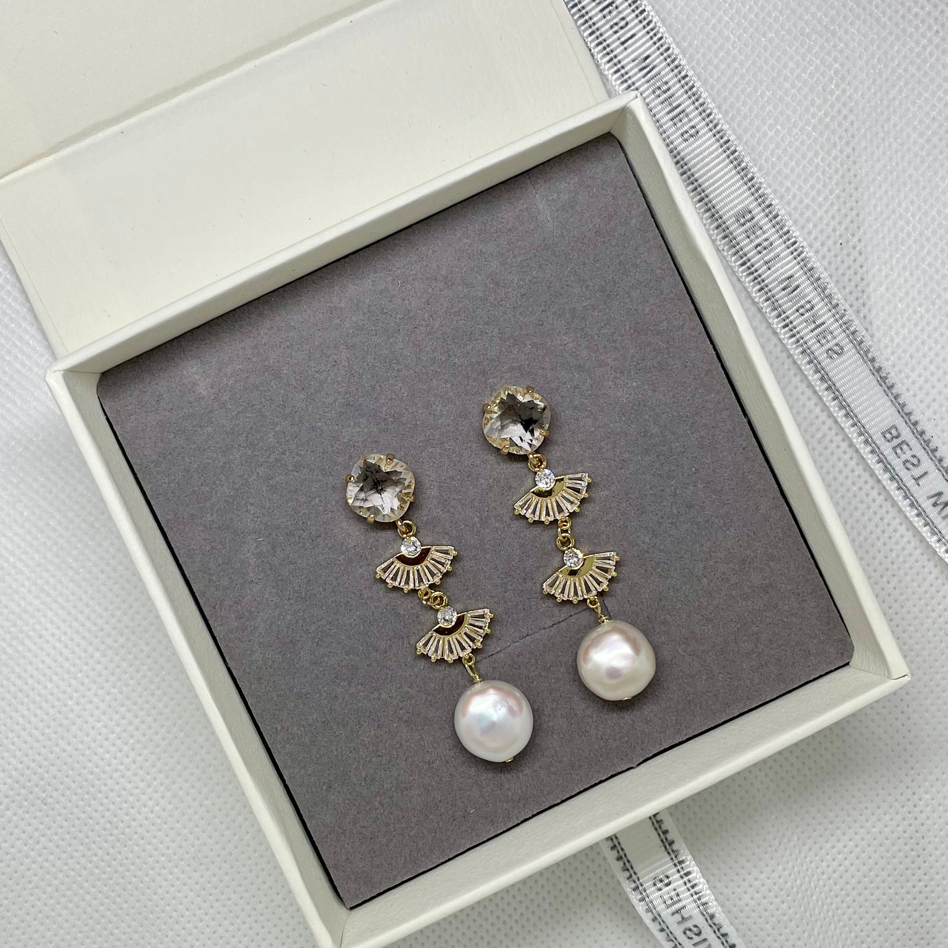 Katy Pearl Bridal Earring - Lizabetha Parker