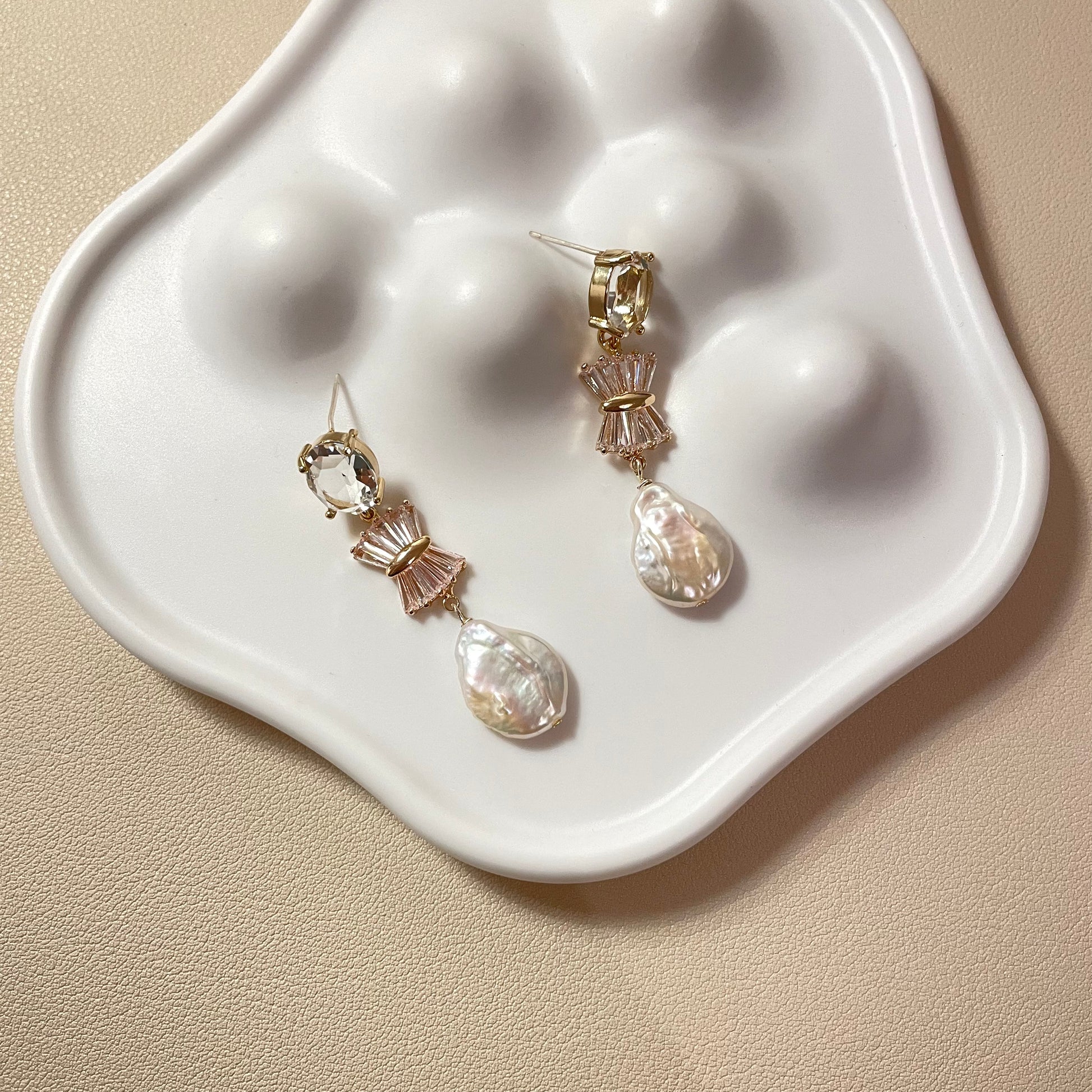 Hilda Crystal and Pearl Bridal Earring - Lizabetha Parker