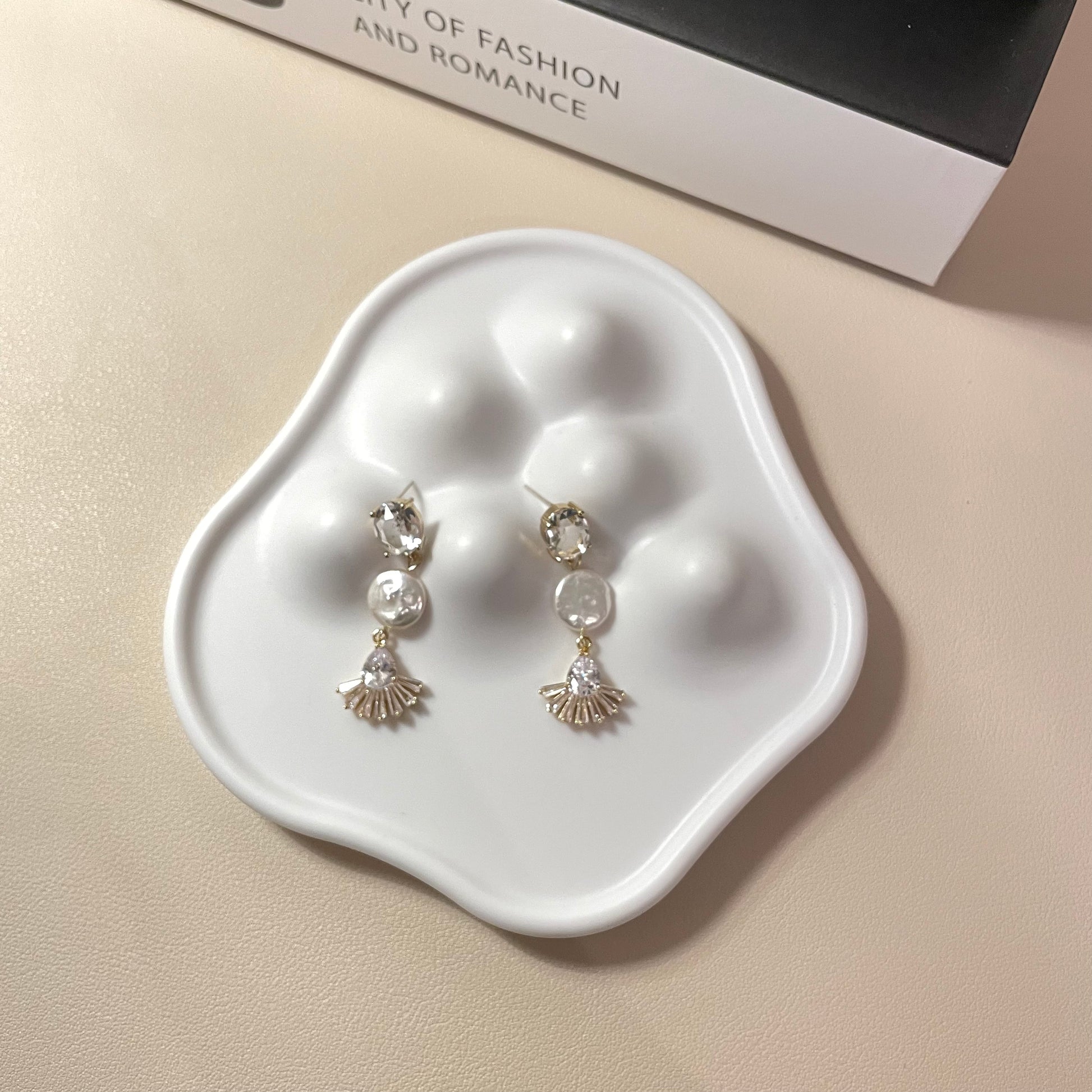 Ella Gold Pearl Earring - Lizabetha Parker