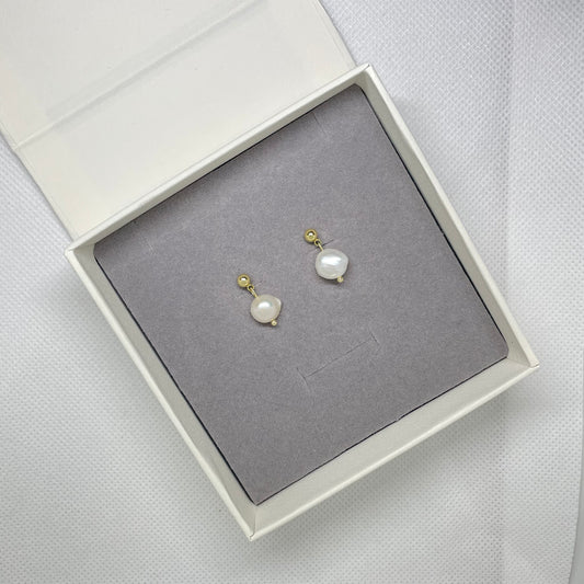 Madelyn Pearl Earring