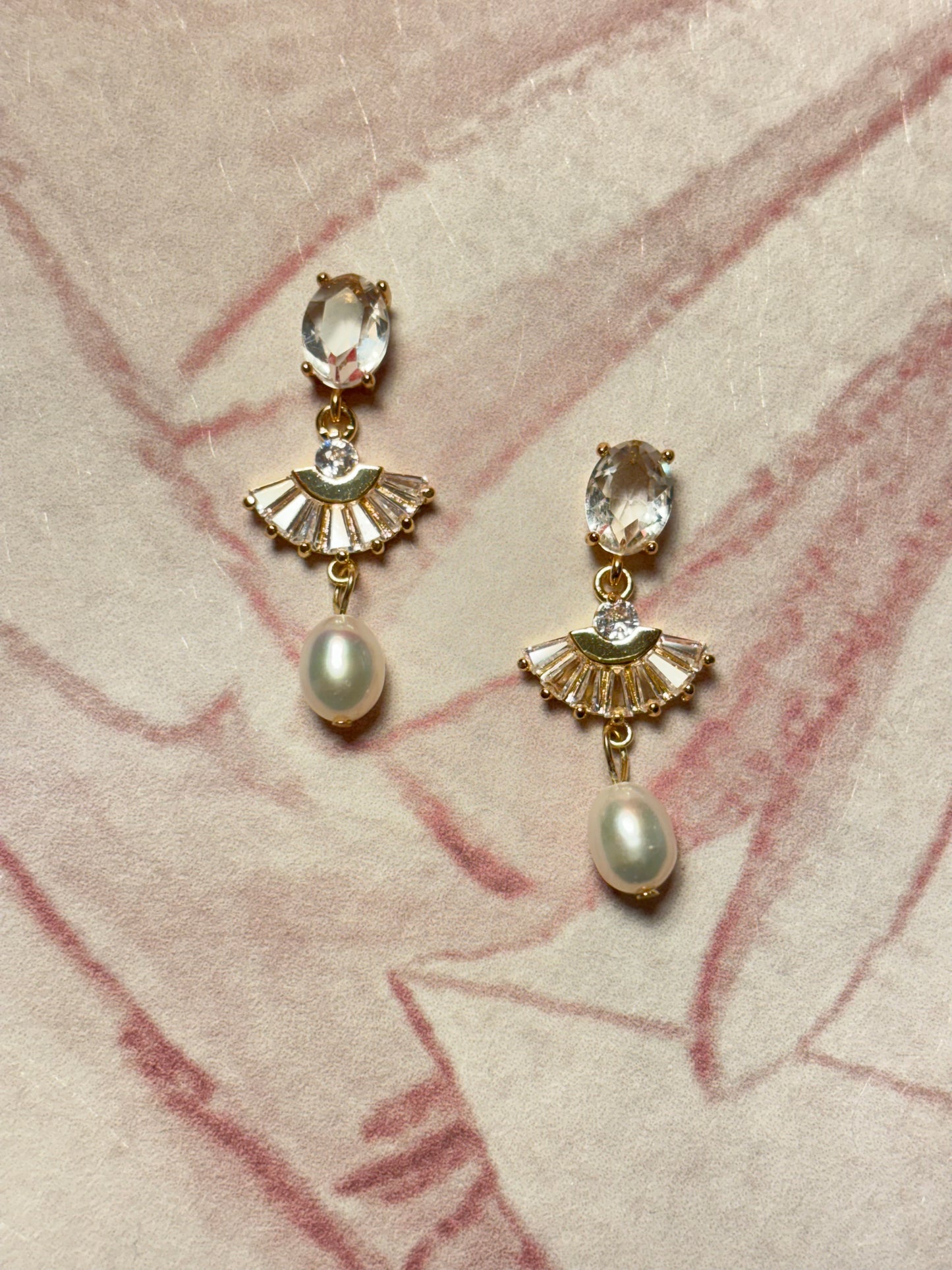 Lindsey Pearl Drop Earring