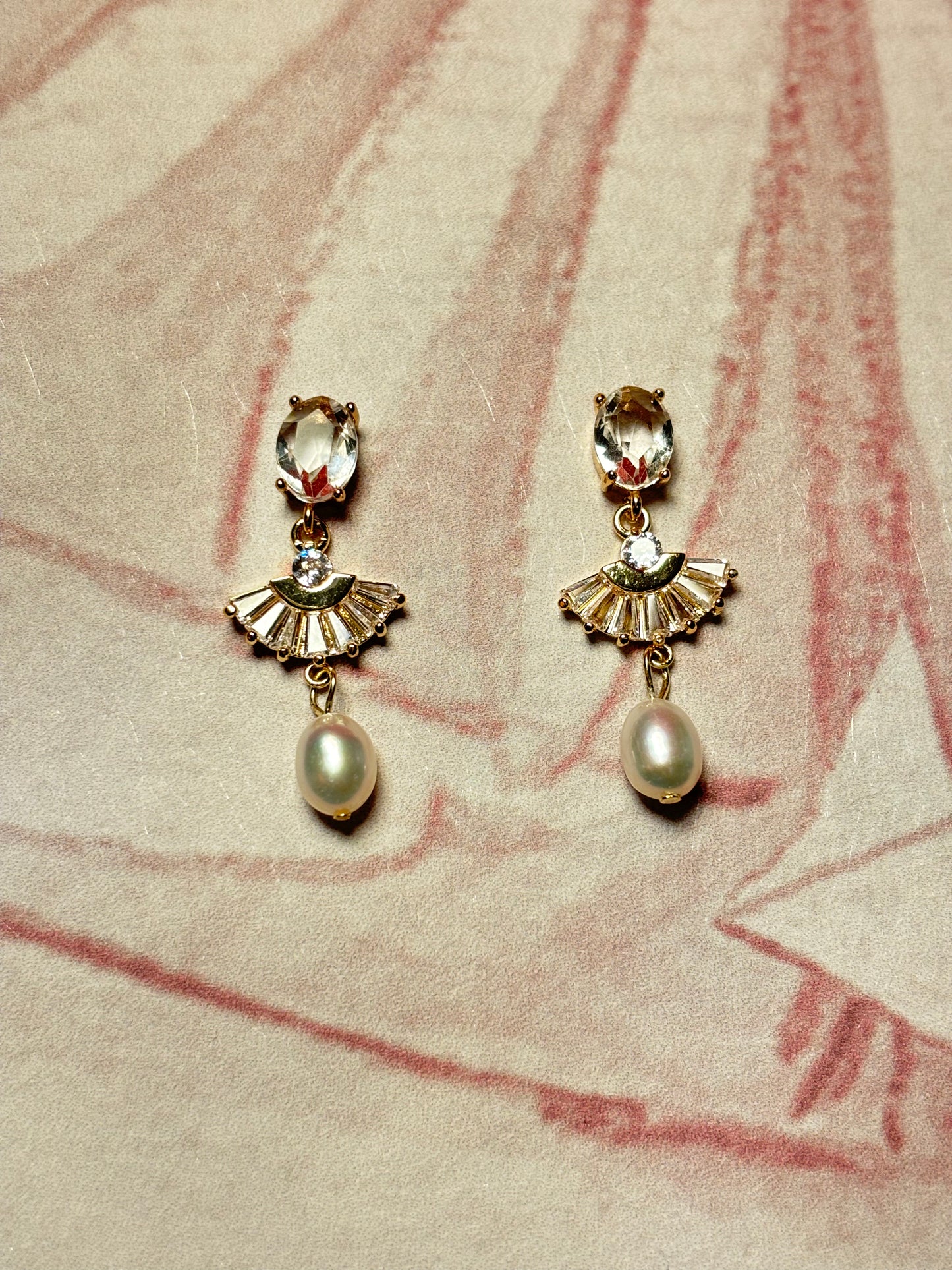 Lindsey Pearl Drop Earring