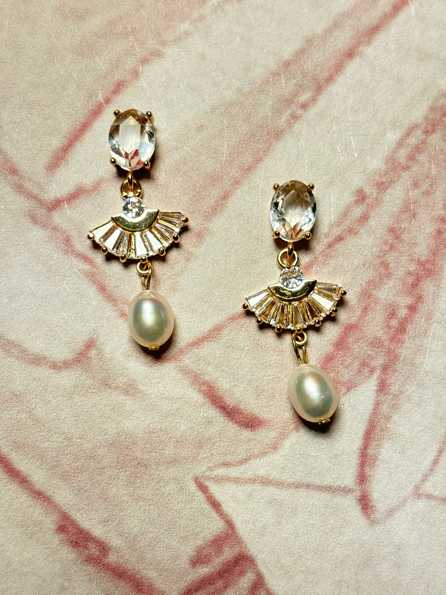 Lindsey Pearl Drop Earring