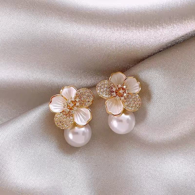 Dainty Gold Pearl Stud Earrings