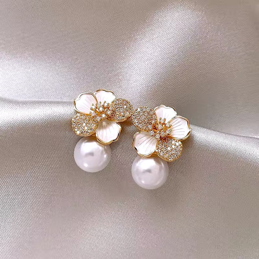 Dainty Gold Pearl Stud Earrings