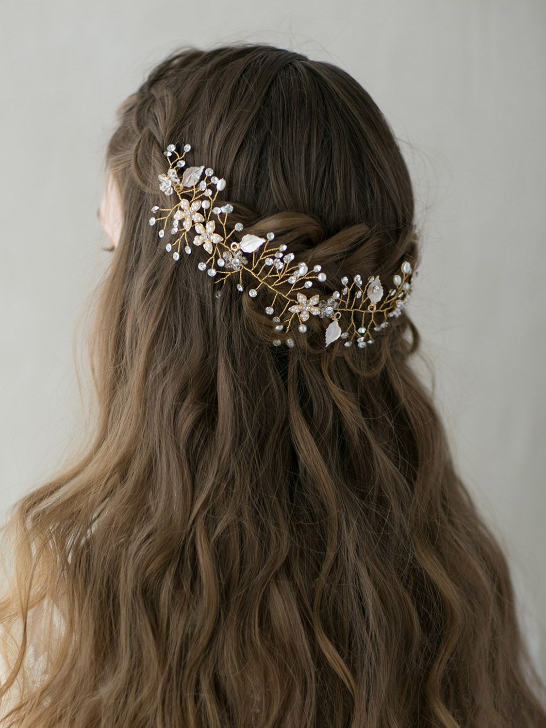 Chloe Flower Pearl Hair Vine