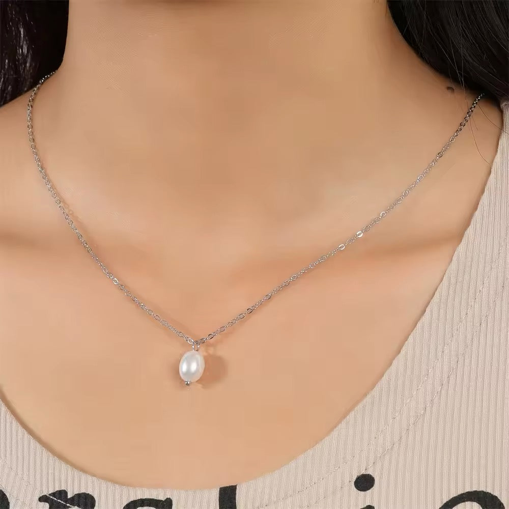 Phoebe Pearl Necklace