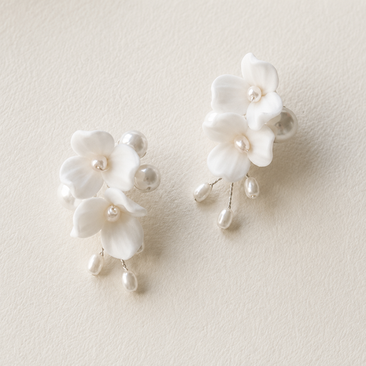 ALEXA EARRING