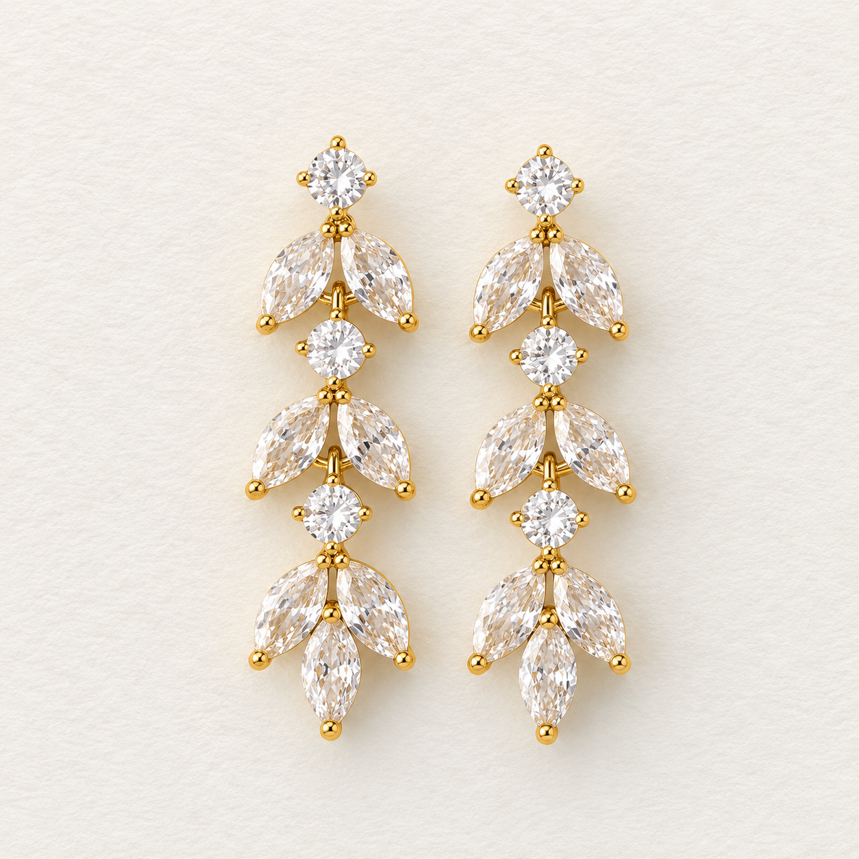 Boucles d'oreilles pendantes Ella CZ