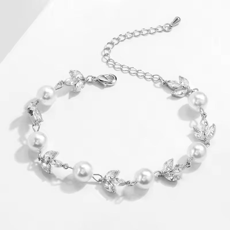 Belle Round Pearls Bracelets - Lizabetha Parker