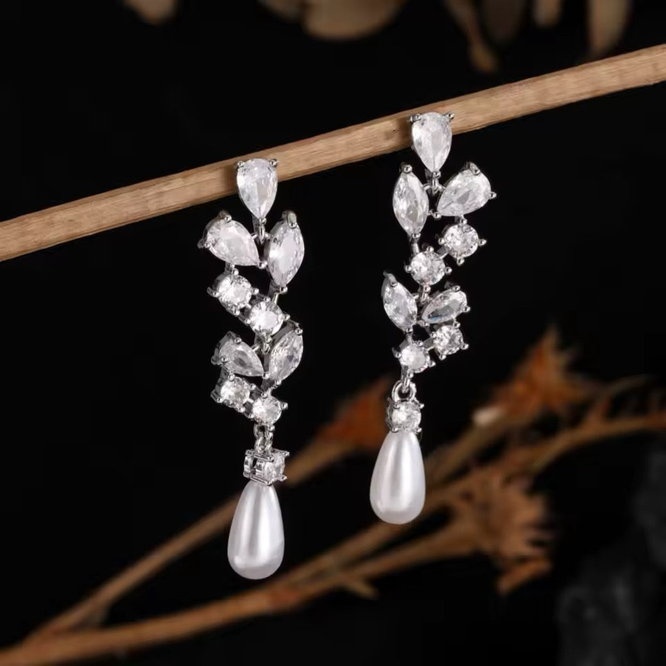 Kirstie Drop Bridal Earrings - Lizabetha Parker