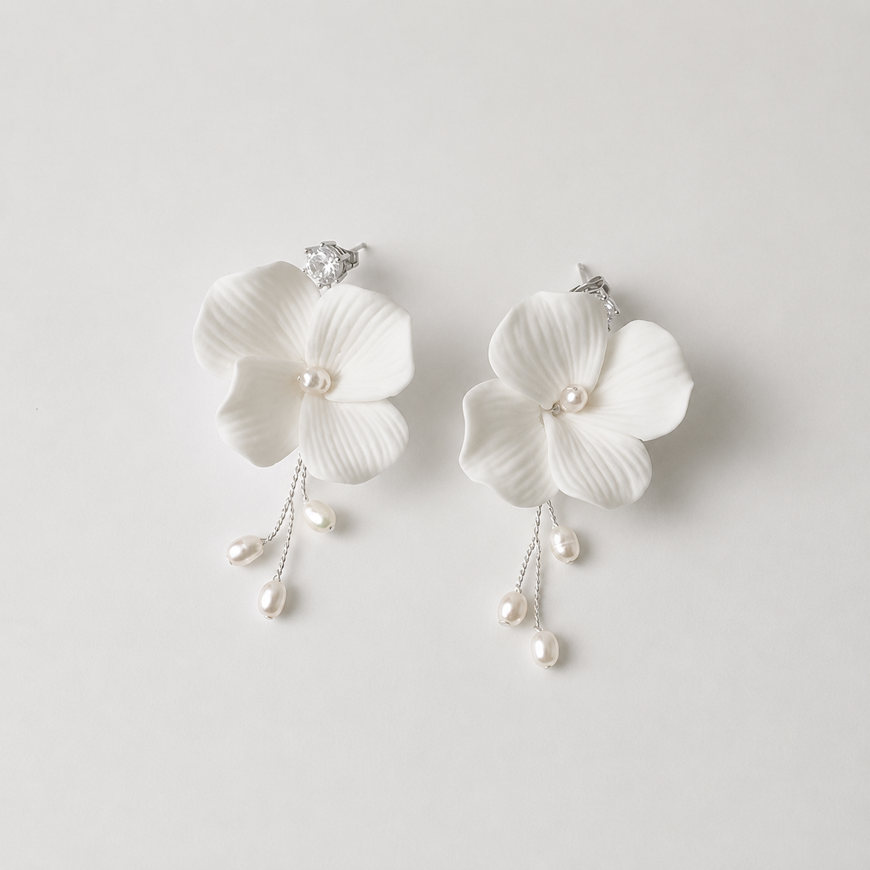 ARYA EARRING
