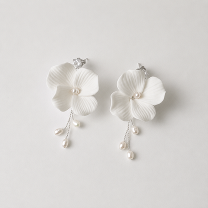 ARYA EARRING